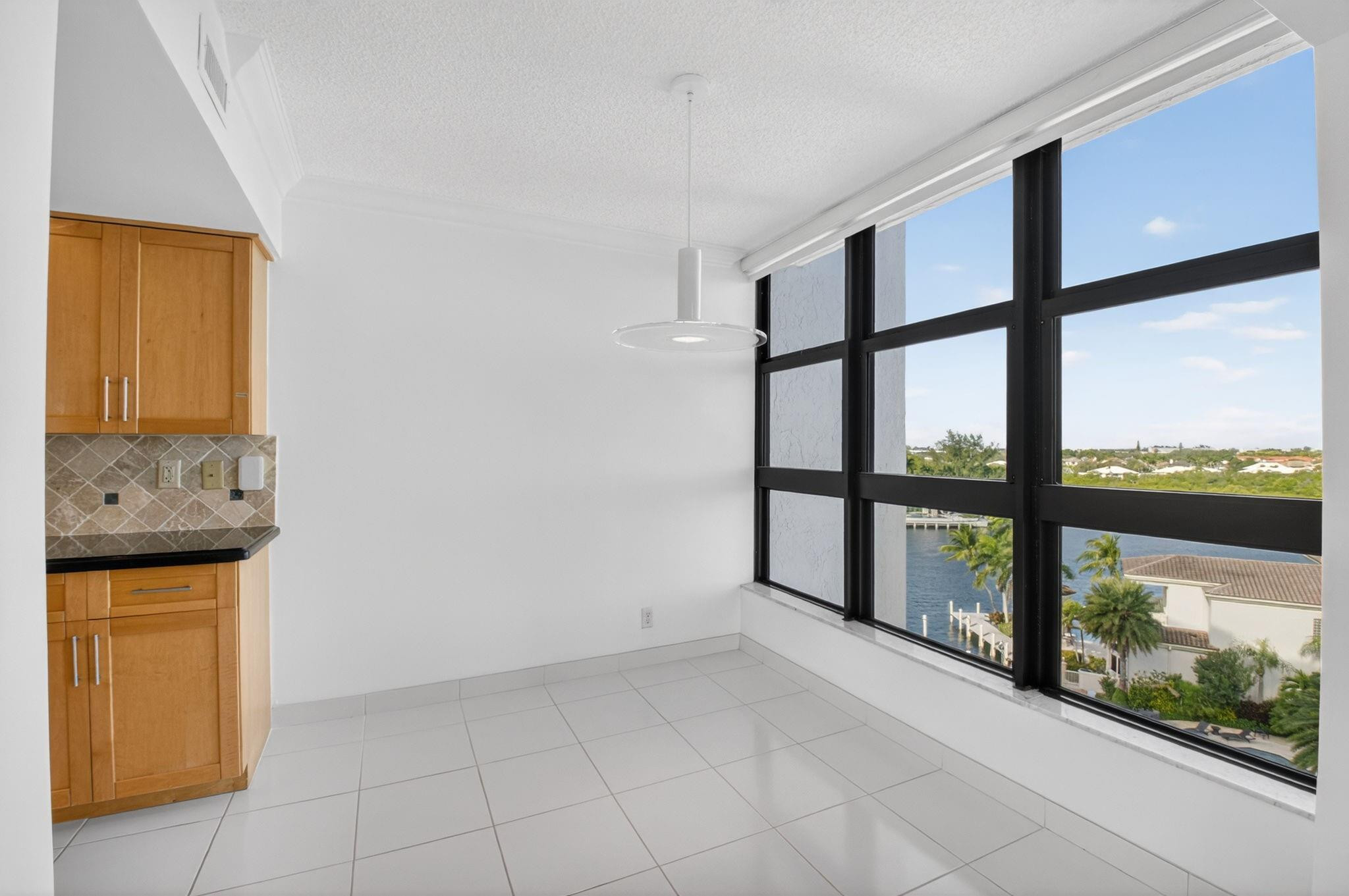 BRAEMAR ISLE - Residential