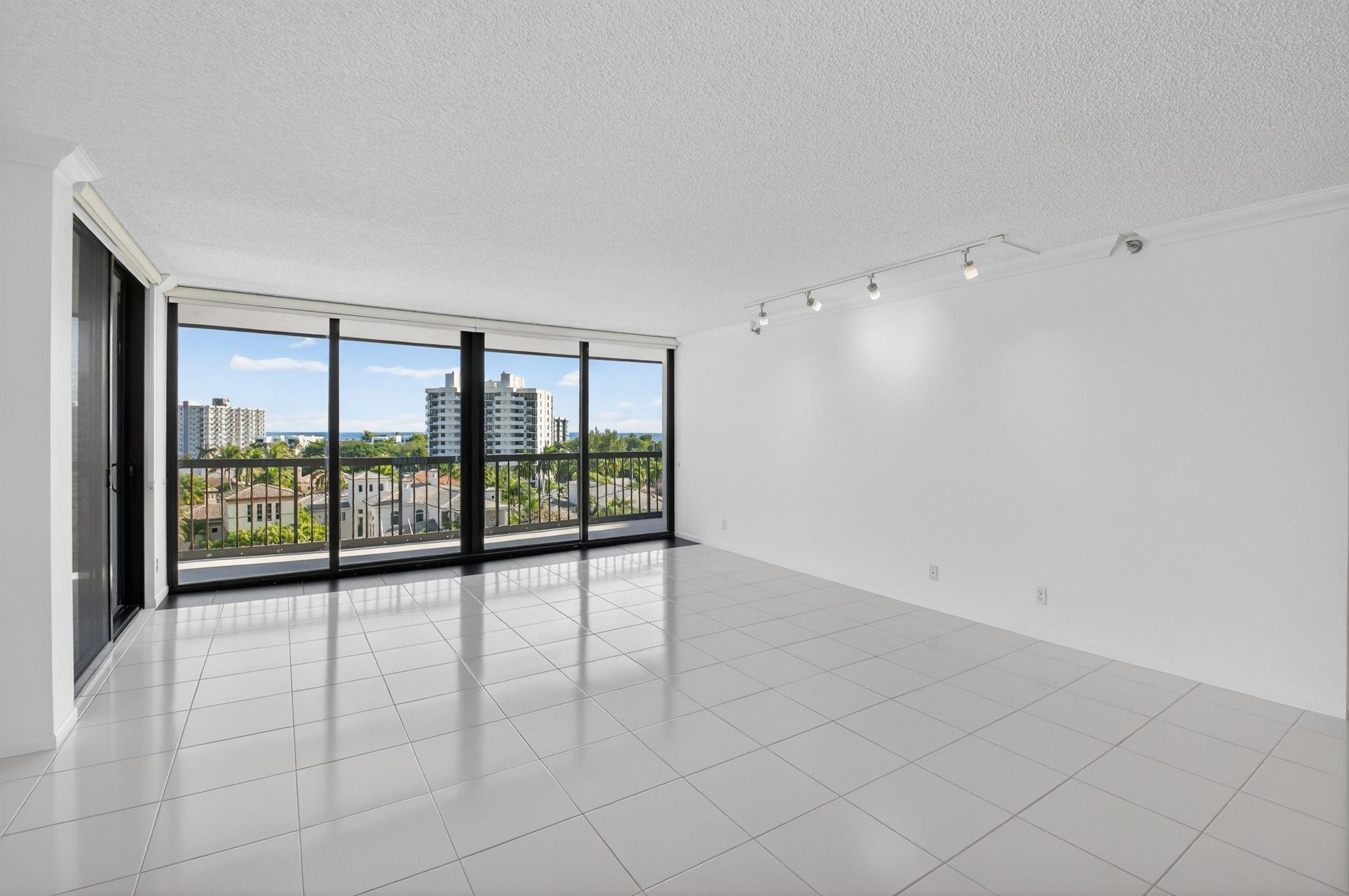 BRAEMAR ISLE - Residential