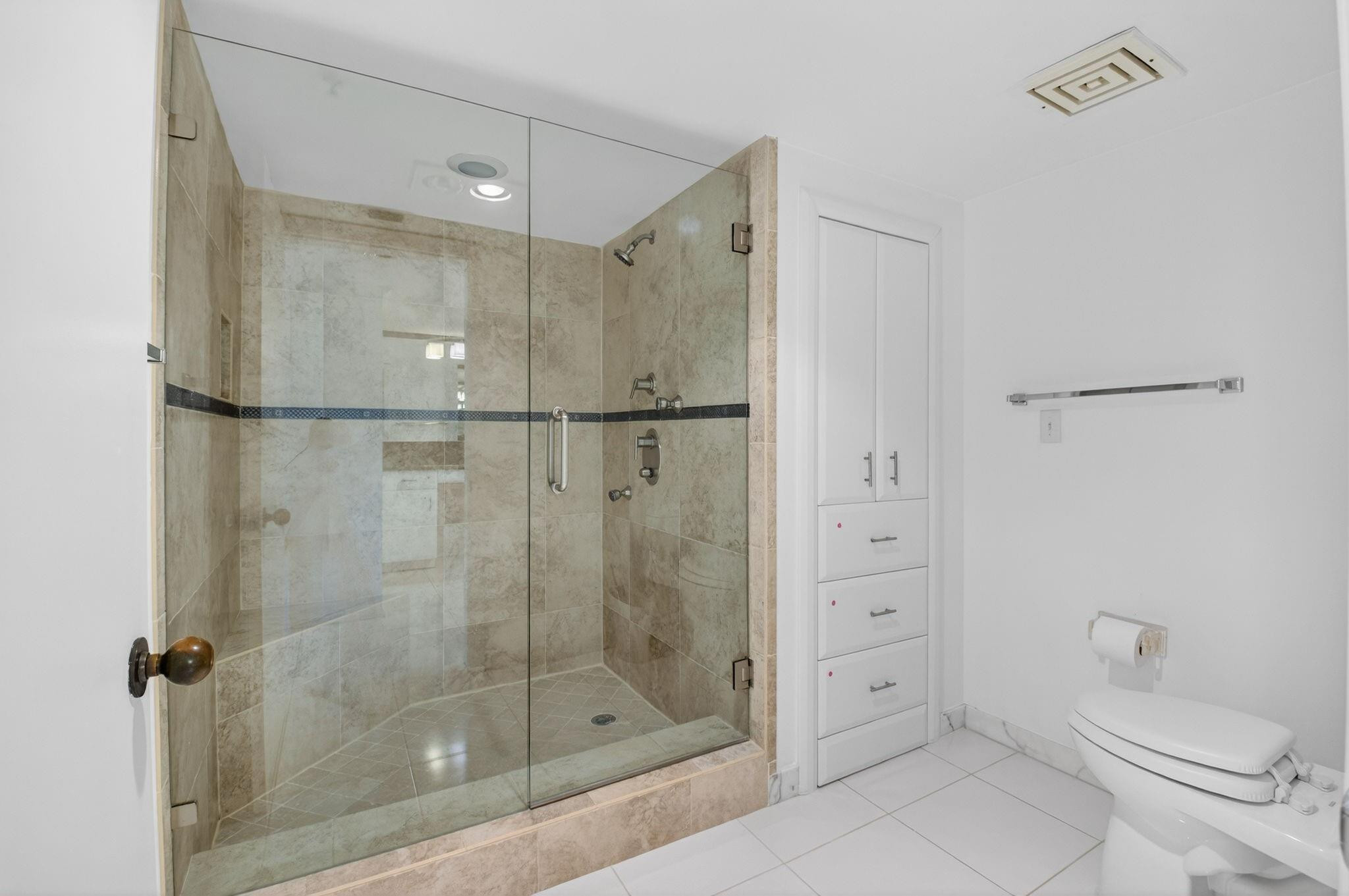 BRAEMAR ISLE - Residential