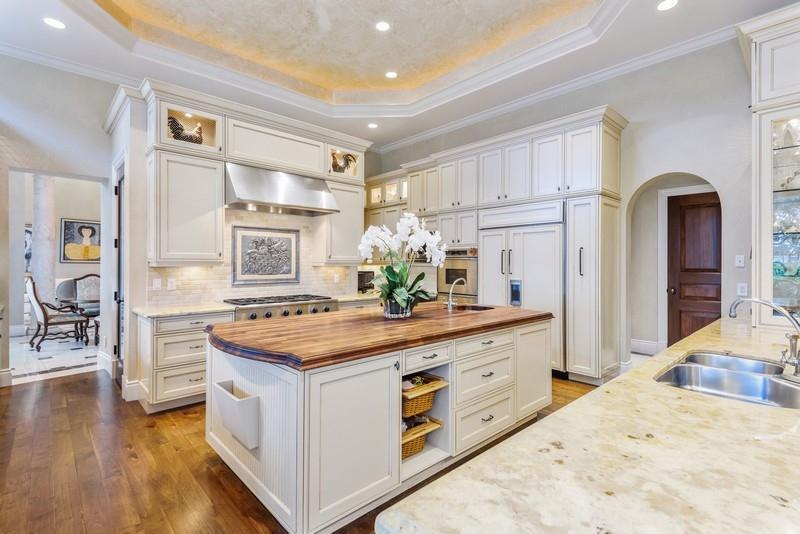 DELAIRE COUNTRY CLUB - Residential