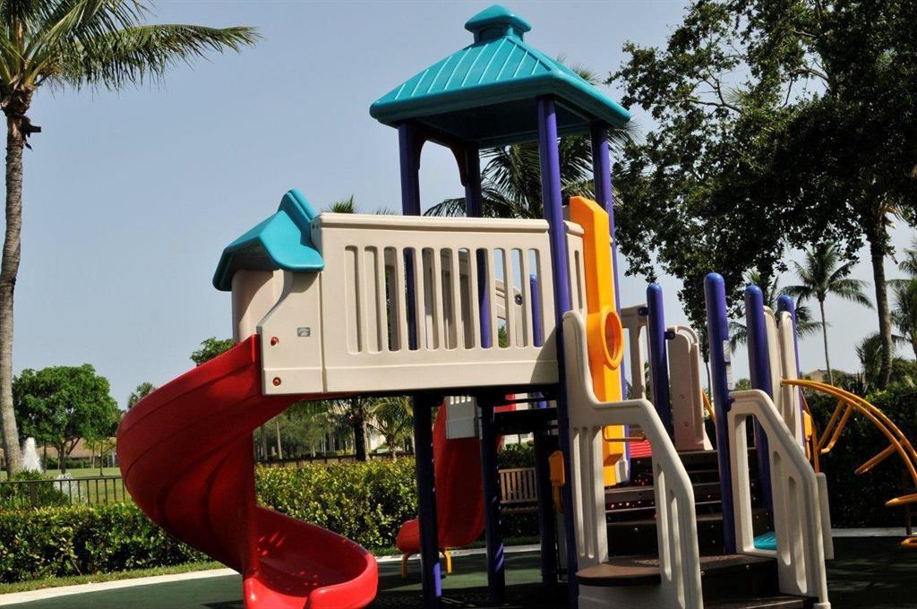 DELAIRE COUNTRY CLUB - Residential