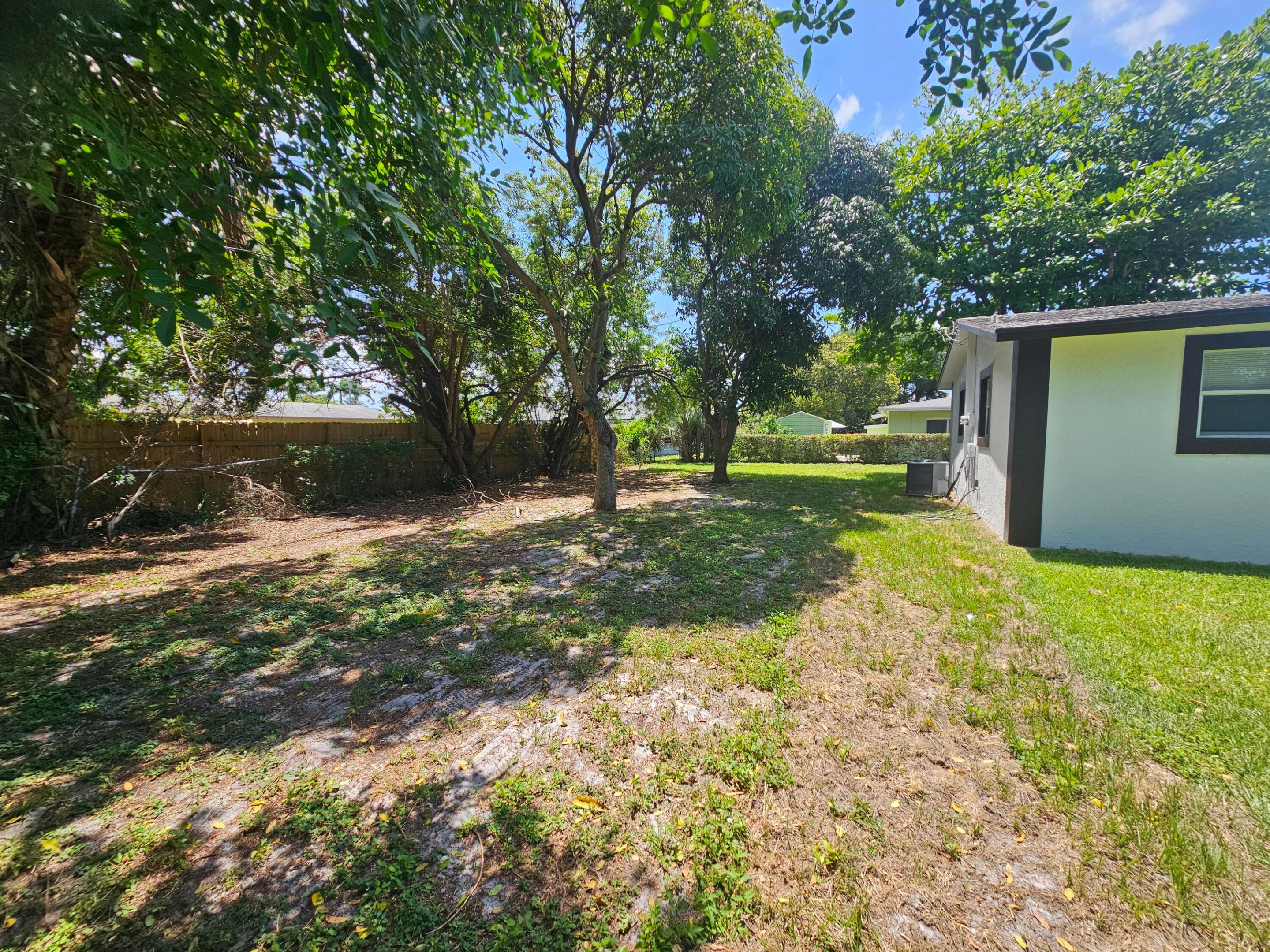 RIVIERA HEIGHTS - Residential