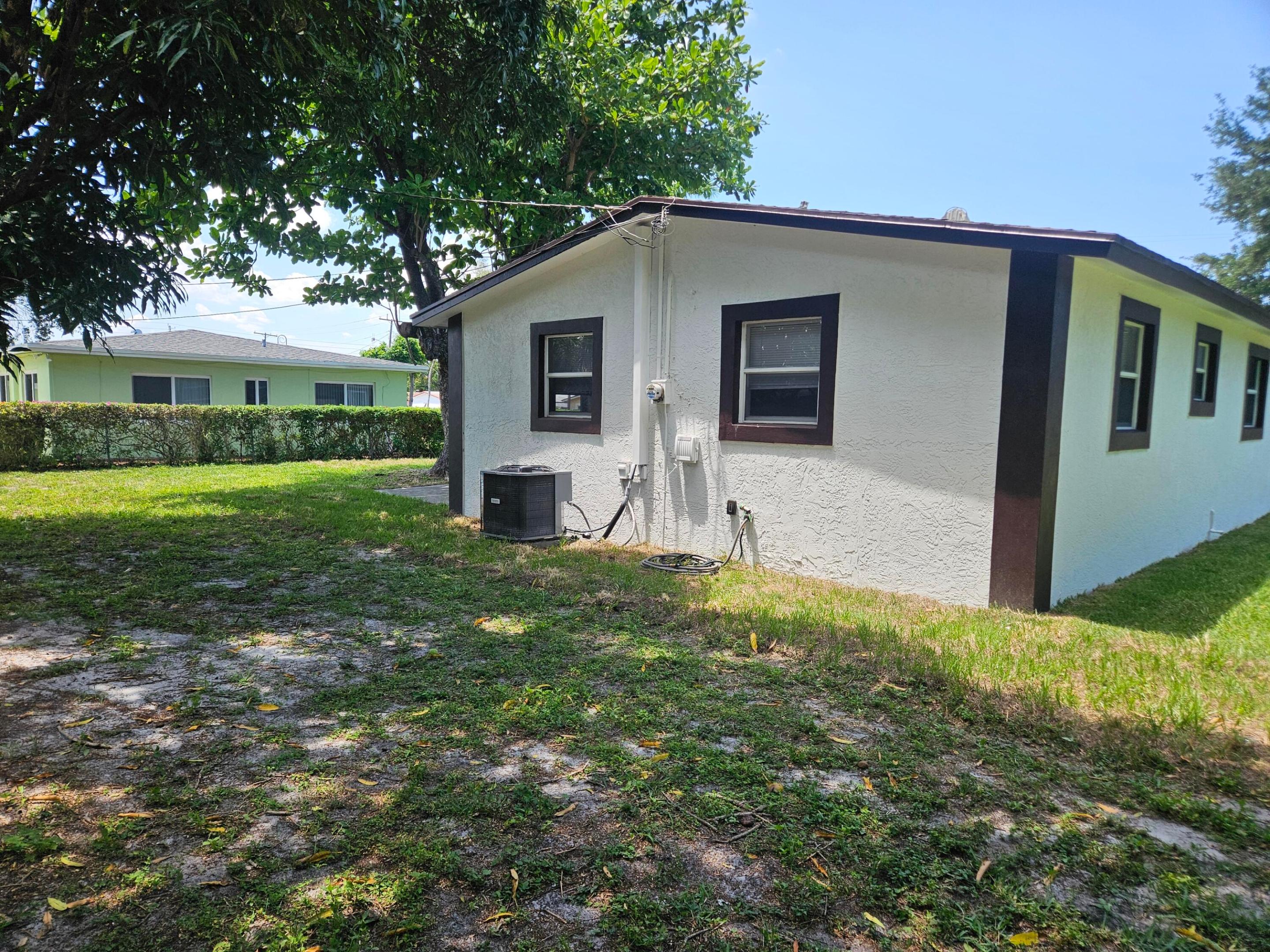 RIVIERA HEIGHTS - Residential
