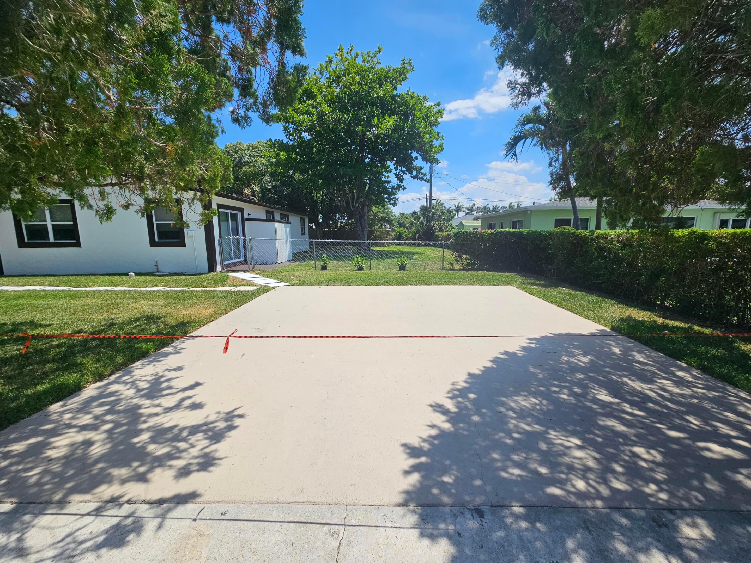 RIVIERA HEIGHTS - Residential