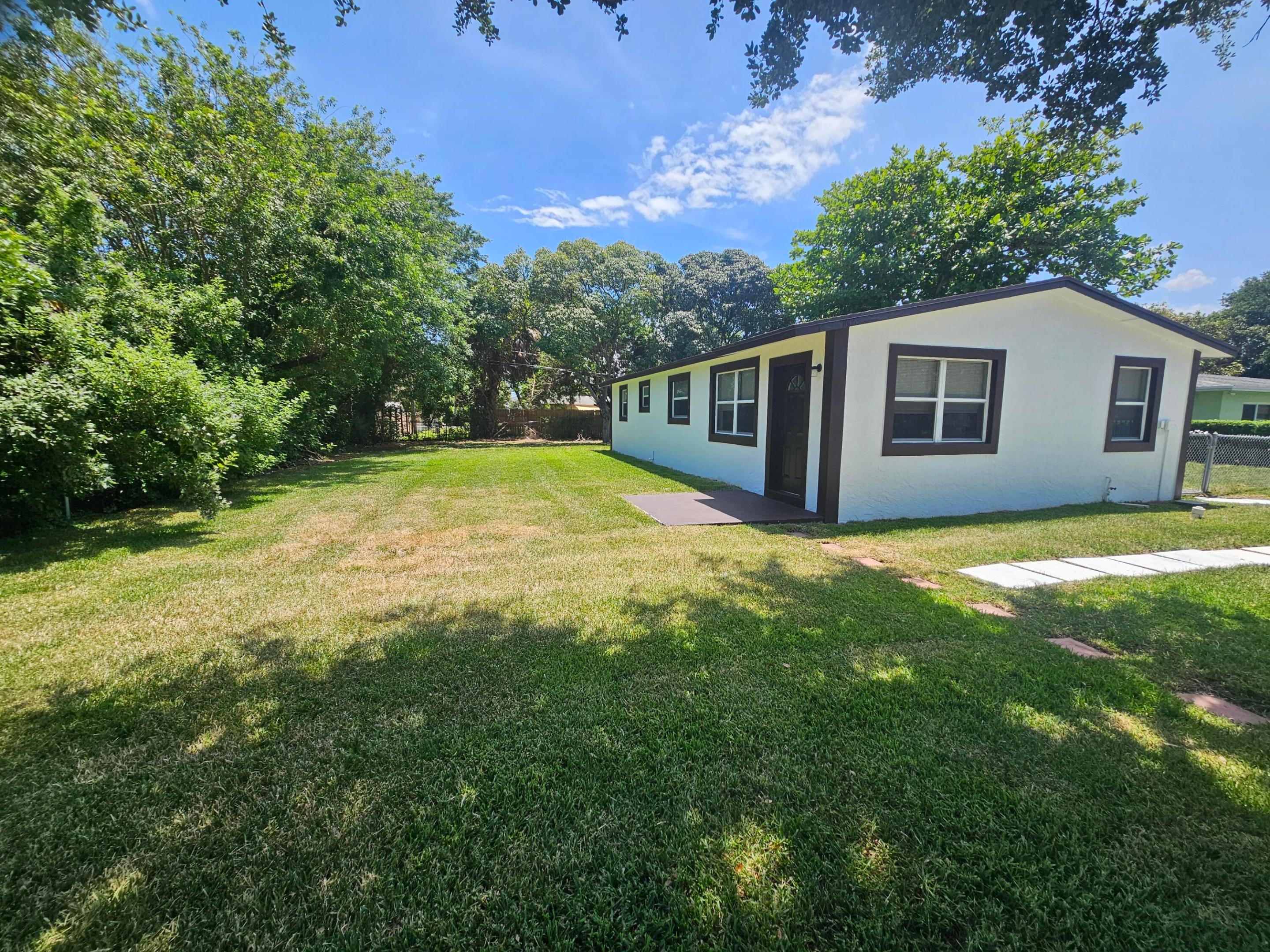 RIVIERA HEIGHTS - Residential