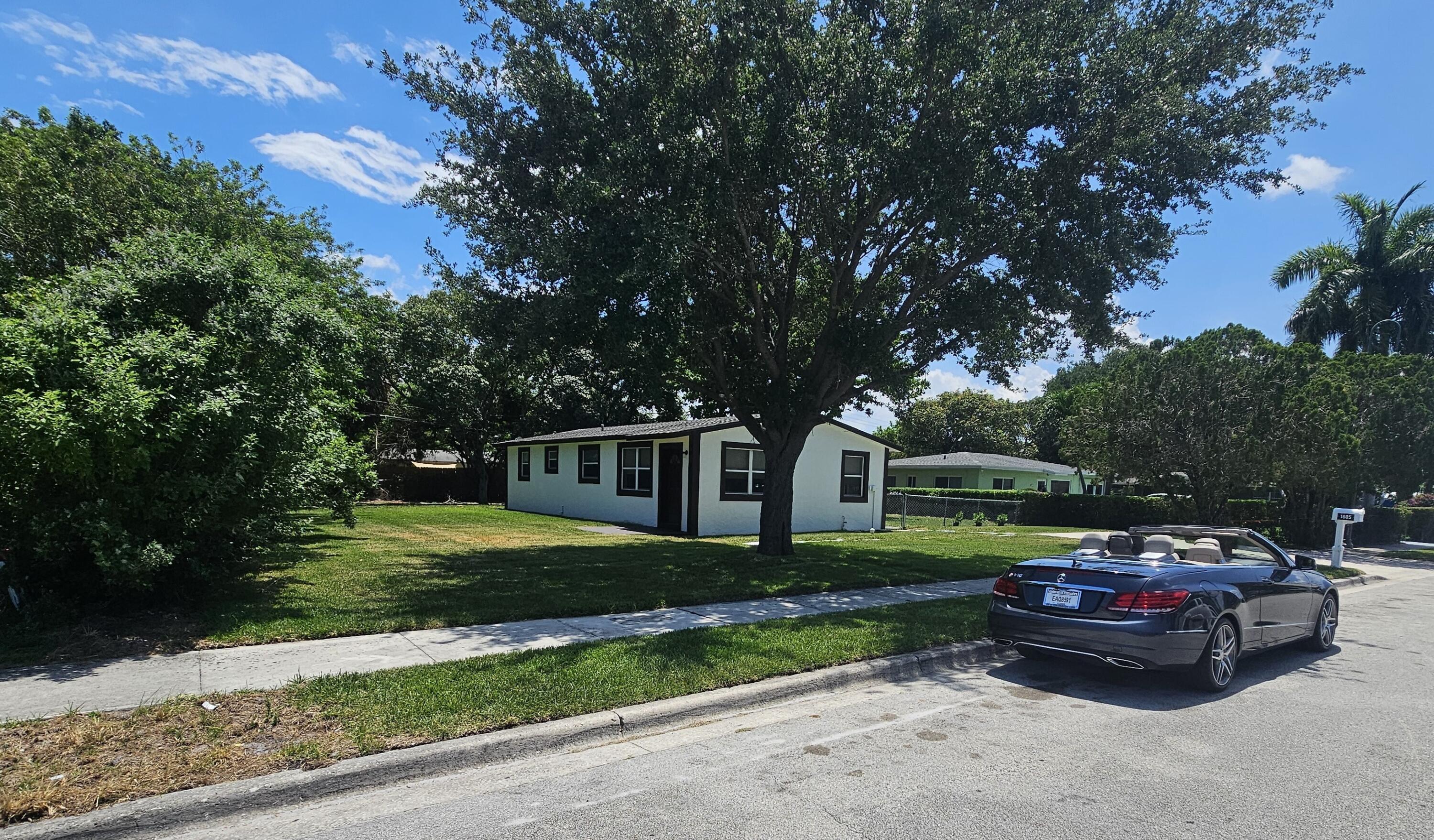 RIVIERA HEIGHTS - Residential