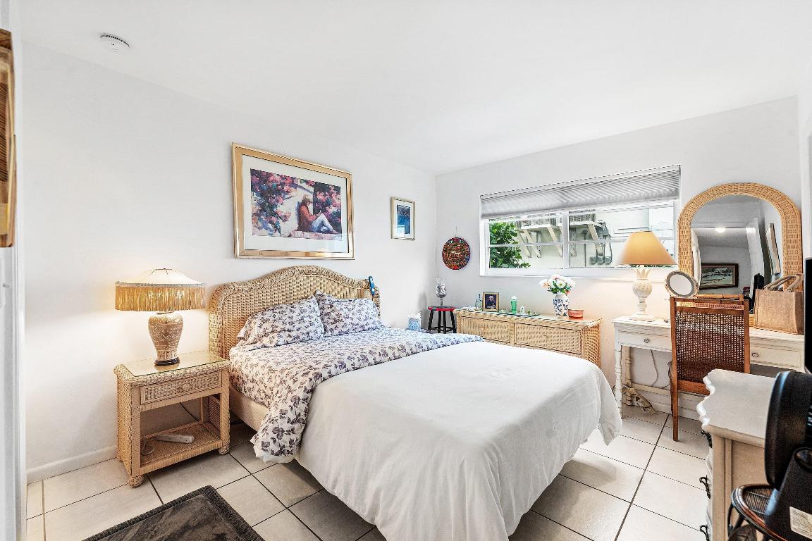 COLONIAL RIDGE CORP - Residential