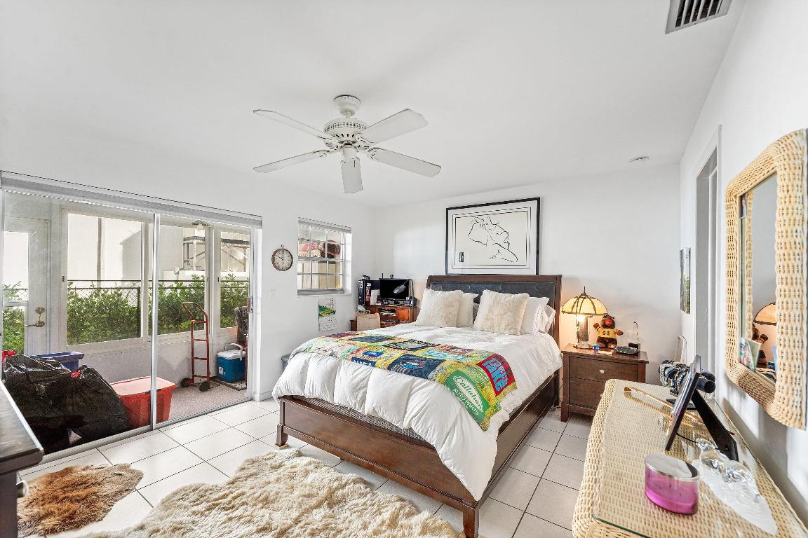 COLONIAL RIDGE CORP - Residential