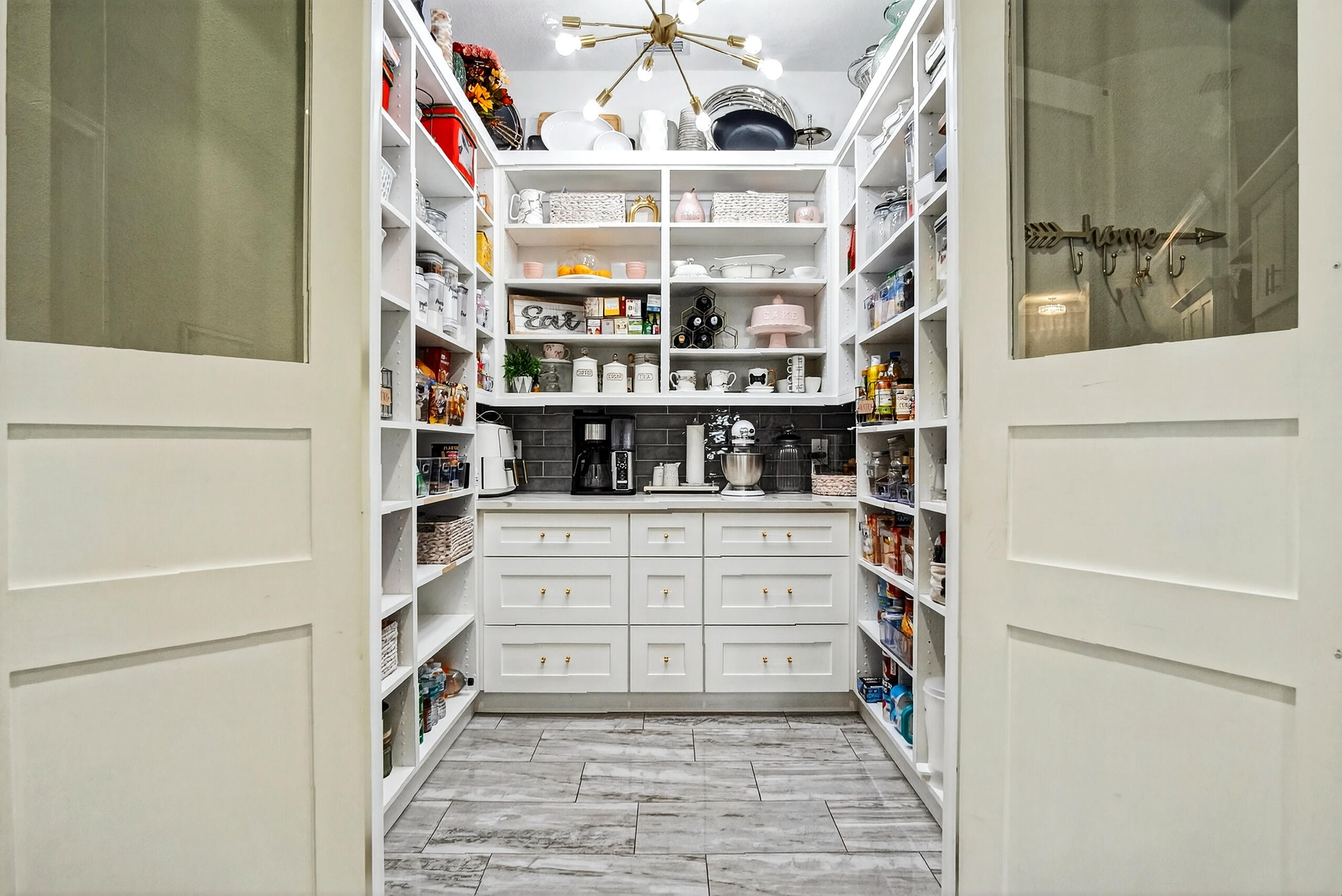 Country Club Estates - Residential