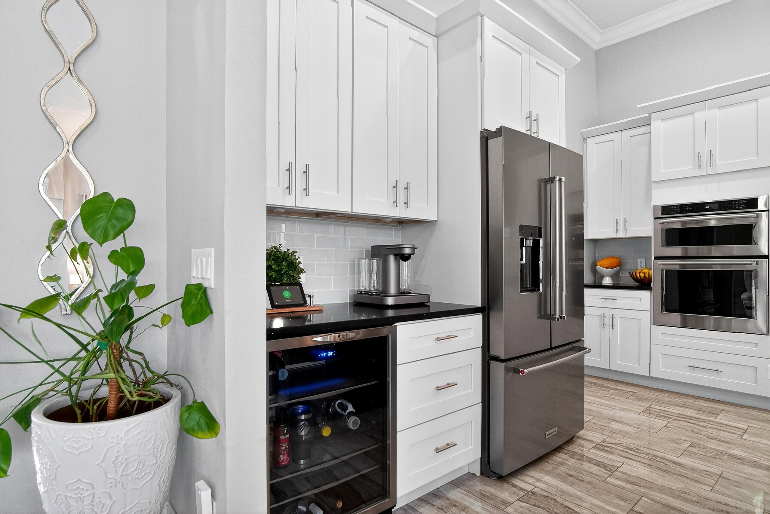 Country Club Estates - Residential