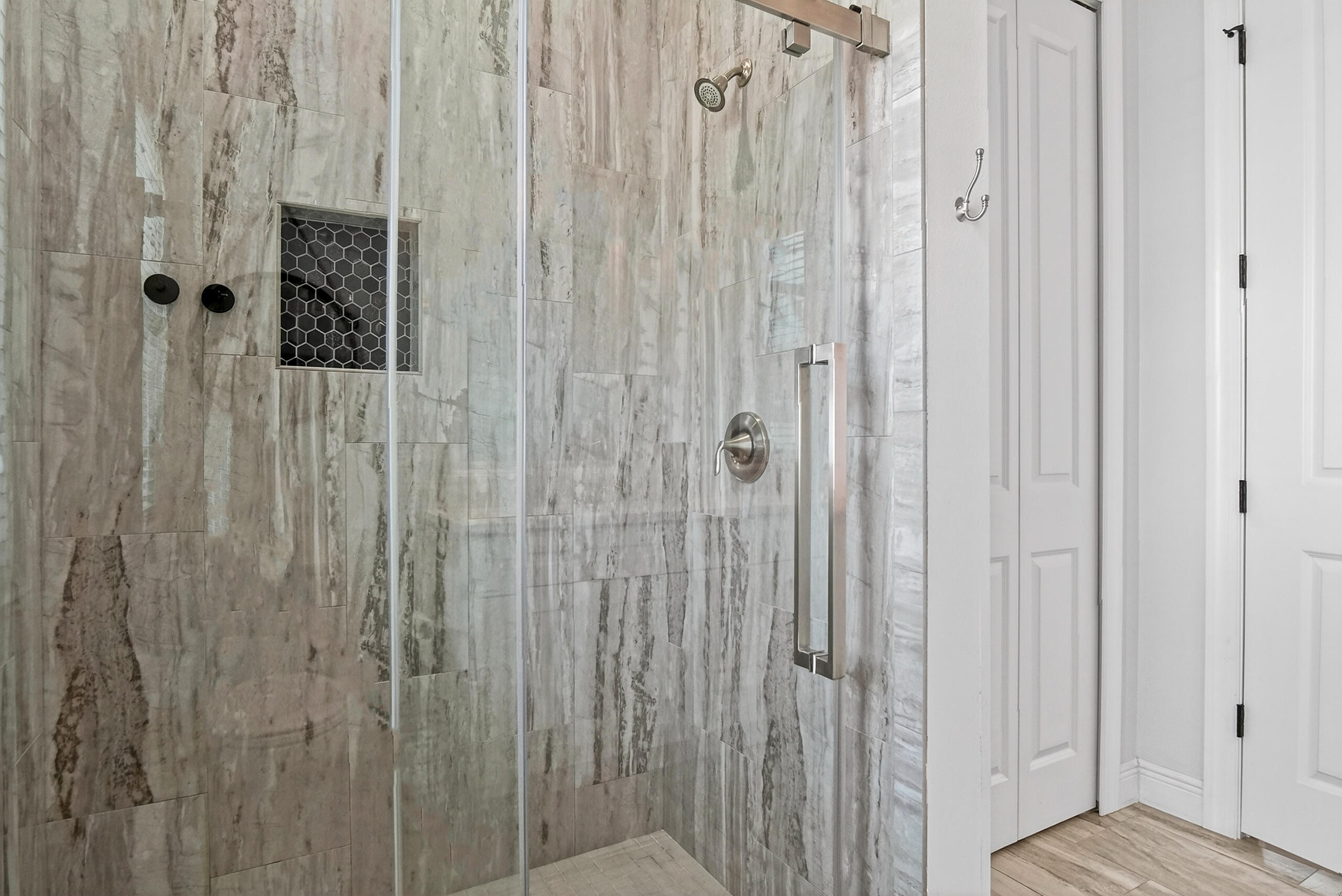 Country Club Estates - Residential