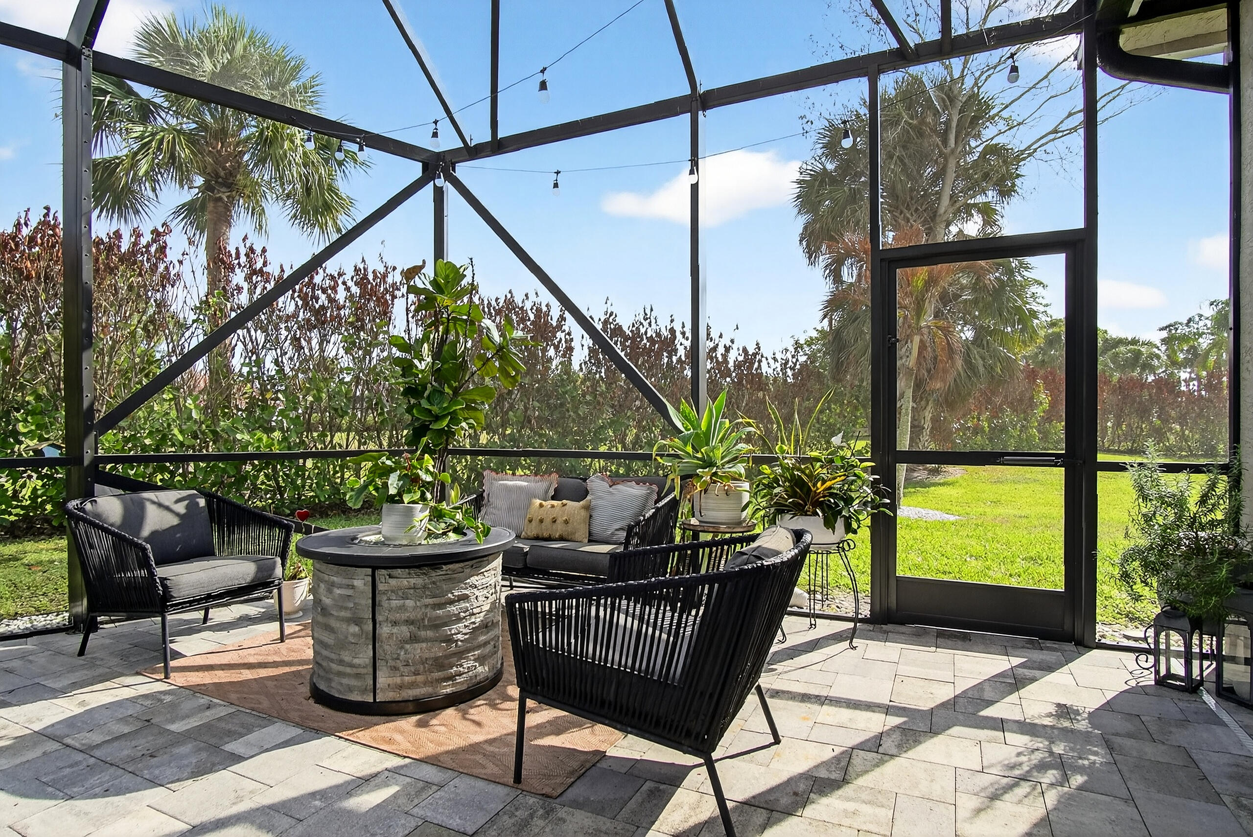 Country Club Estates - Residential