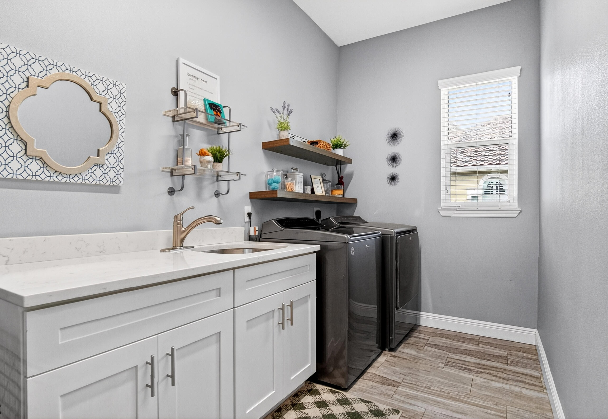 Country Club Estates - Residential