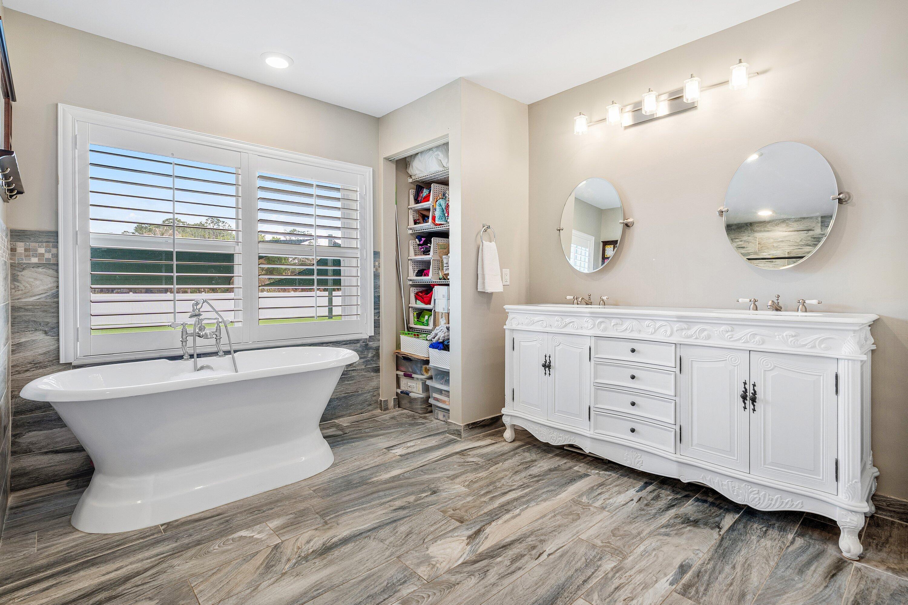 The Acreage - Residential