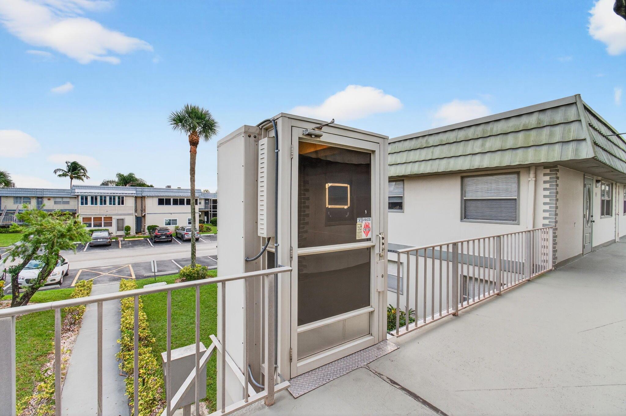 KINGS POINT - Residential