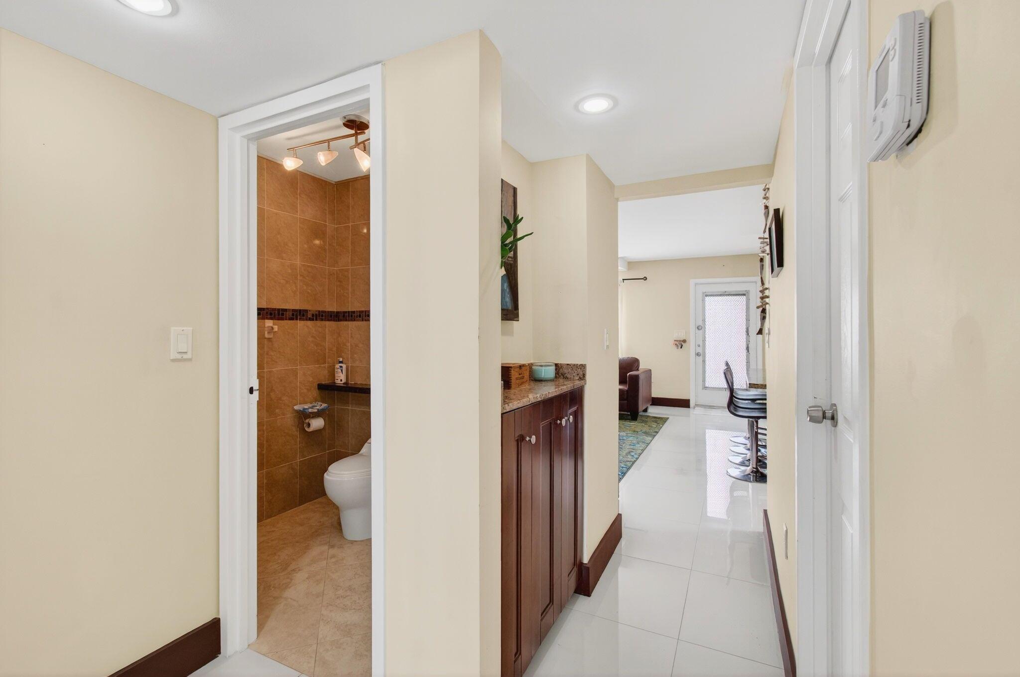 KINGS POINT - Residential