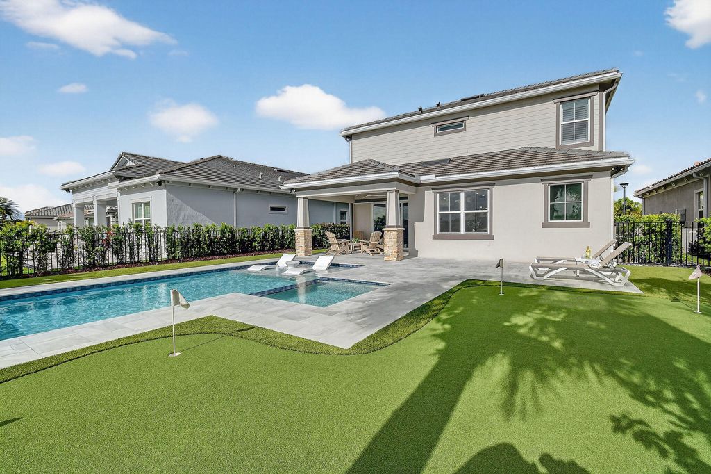 Photo of 10764 Northbrook Circle, Palm Beach Gardens, FL 33412 (MLS # B26015335)