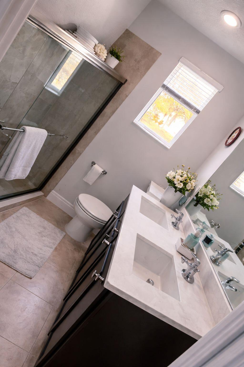 CRYSTAL LAKE 1ST SEC - Residential