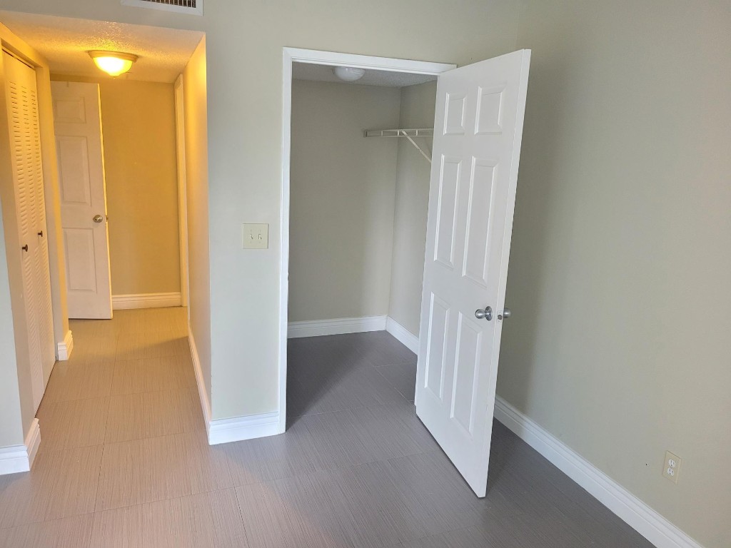 Royal Grand Condo - Residential Lease