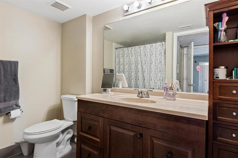 Royal Grand Condo - Residential Lease