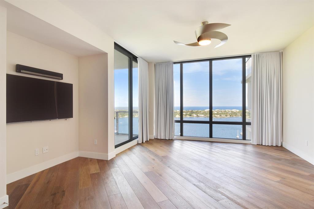 WATER CLUB NORTH PALM BEA - Residential