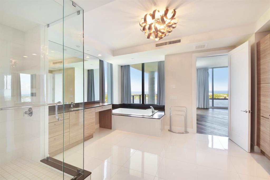 WATER CLUB NORTH PALM BEA - Residential