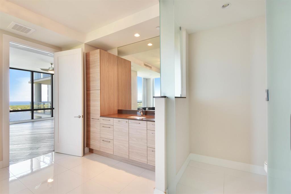 WATER CLUB NORTH PALM BEA - Residential