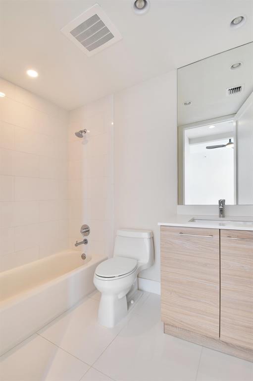 WATER CLUB NORTH PALM BEA - Residential