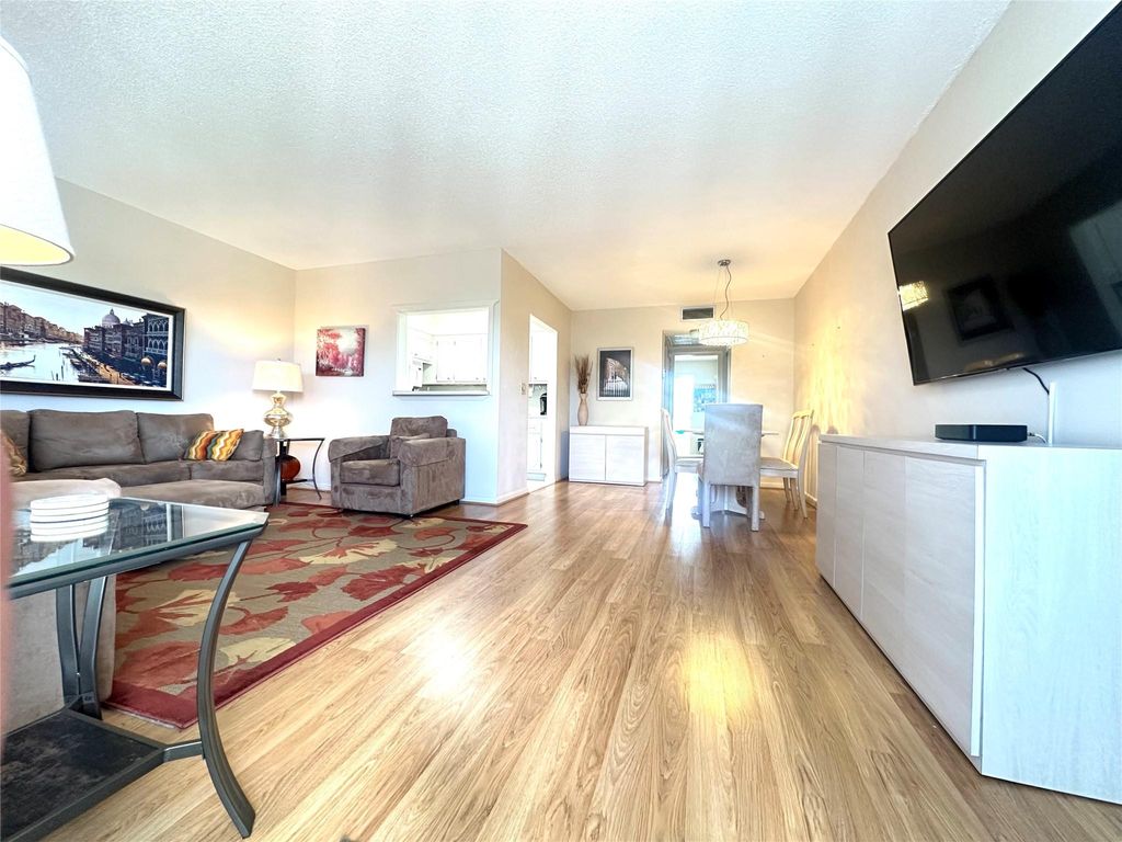 Photo of 4014 Islewood D #4014, Deerfield Beach, FL 33442 (MLS # F10508877)