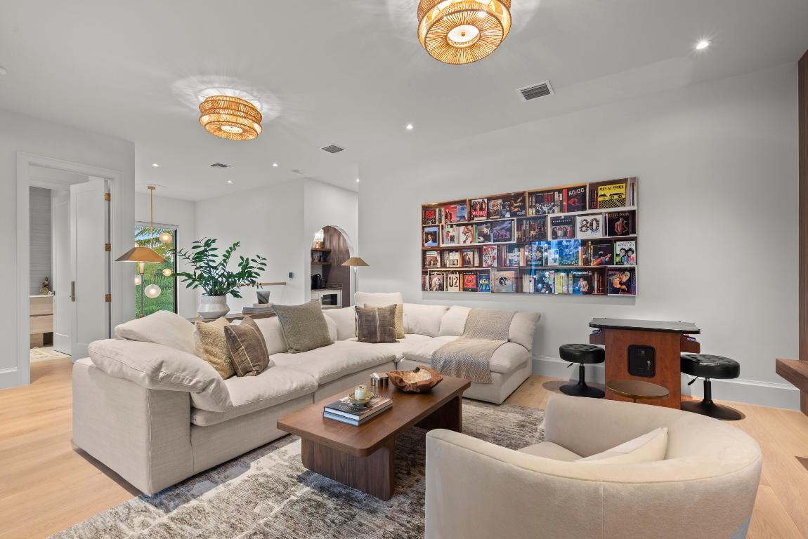 OCEAN HEIGHTS - Residential