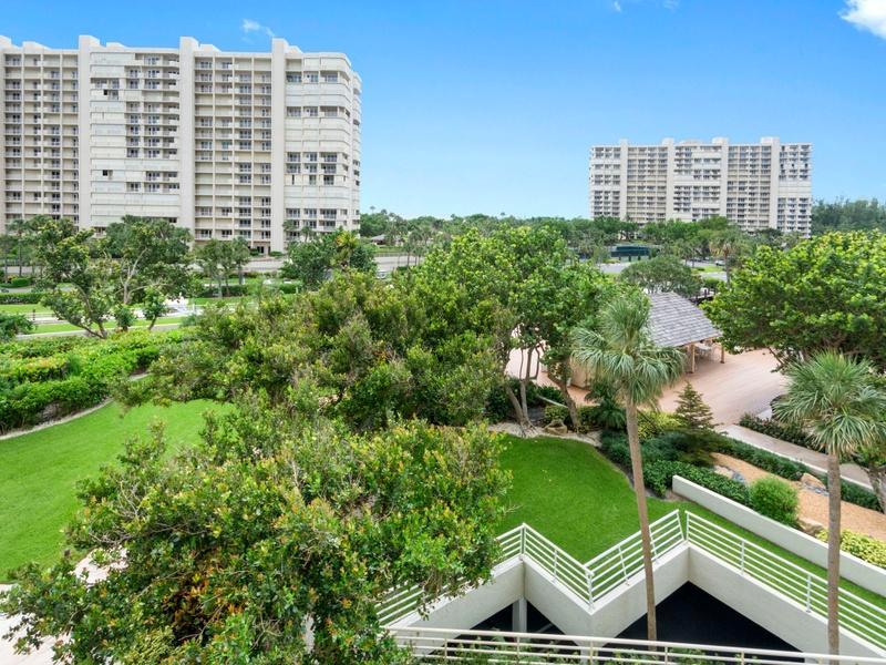 SEA RANCH CLUB - Residential