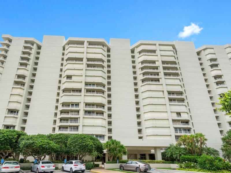 SEA RANCH CLUB - Residential