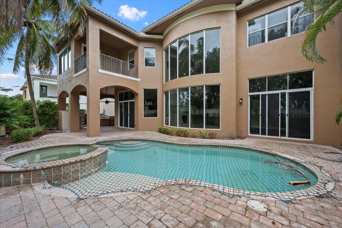 17614 Circle Pond Court