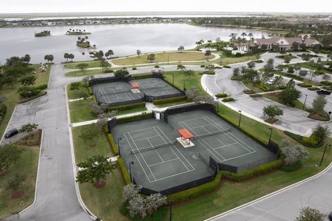 A home in Loxahatchee