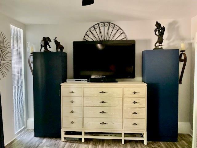 THE WOODS CONDOMINIUM - Residential