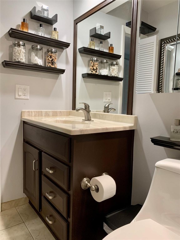 THE WOODS CONDOMINIUM - Residential