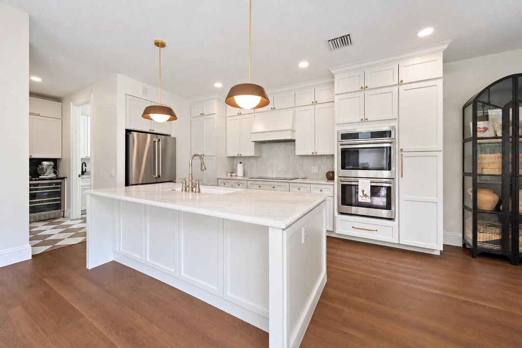 Photo of 126 PEABODY Drive, Jupiter, FL 33458 (MLS # B26078236)