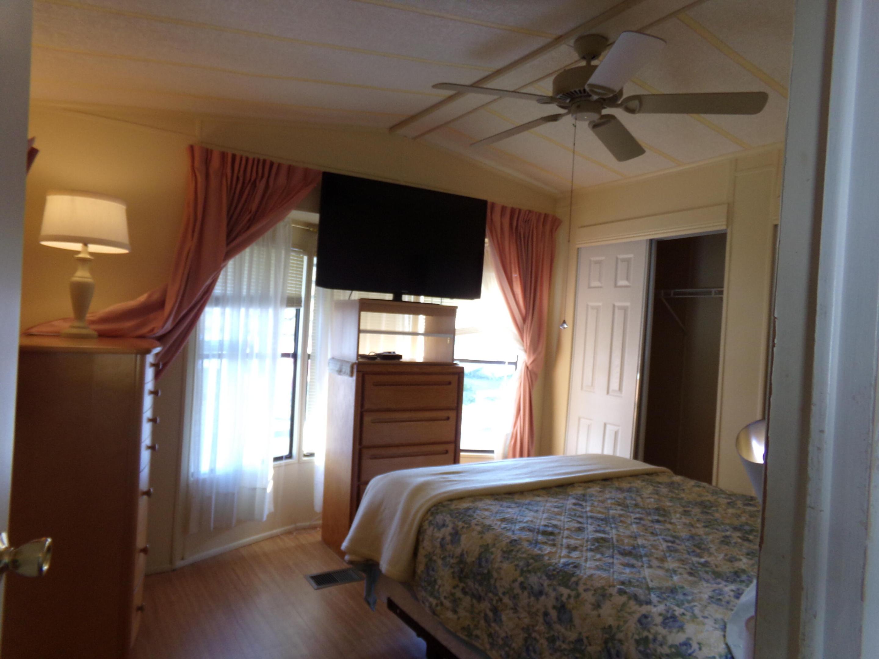 PARRY TRAILER VILLAGE - Residential