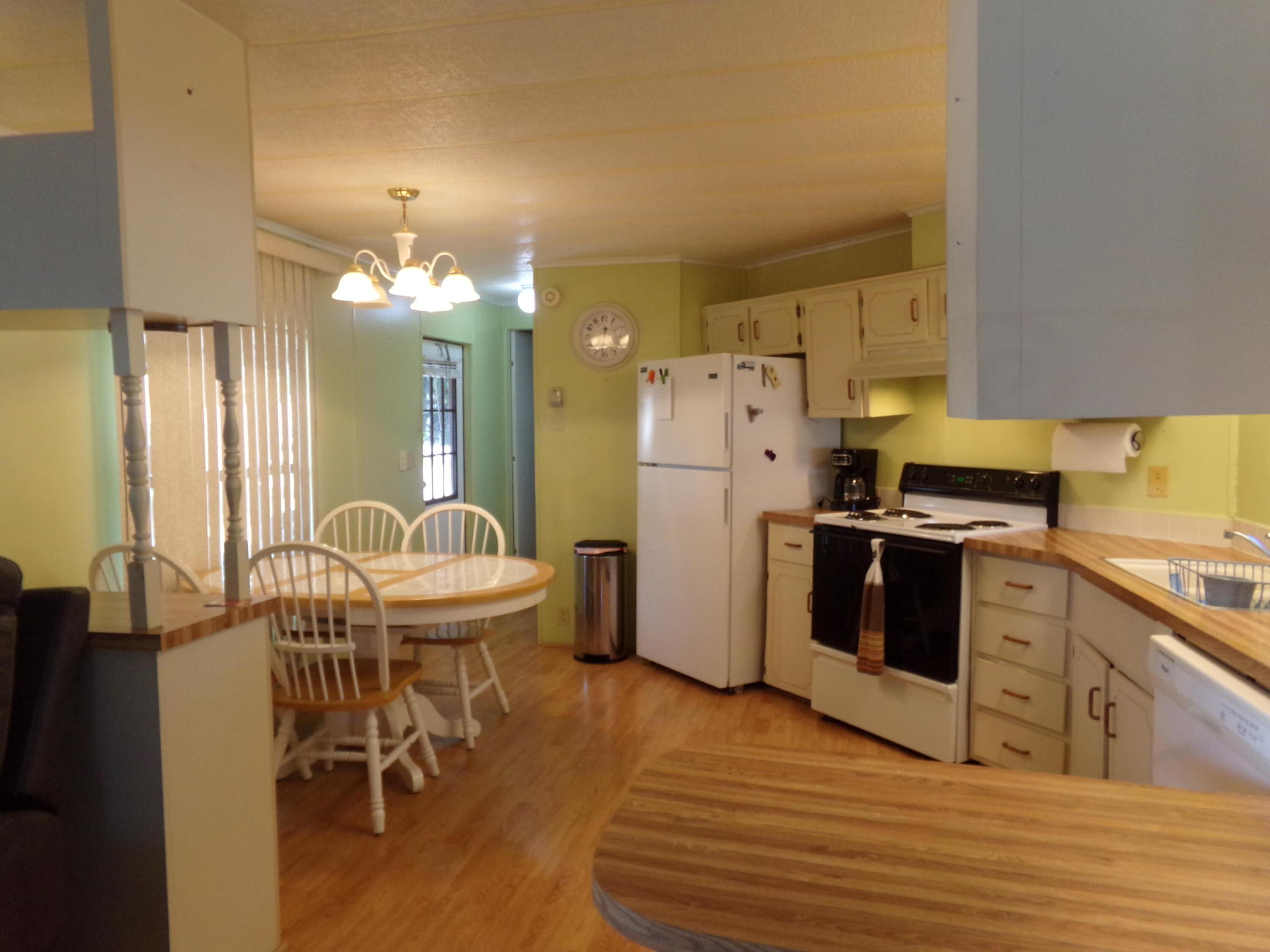 PARRY TRAILER VILLAGE - Residential