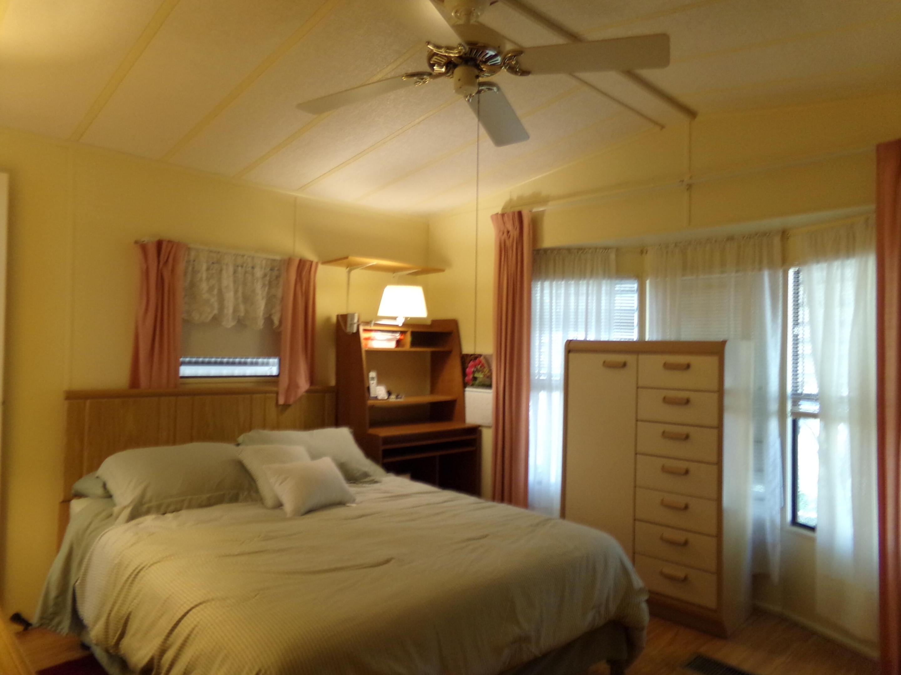 PARRY TRAILER VILLAGE - Residential