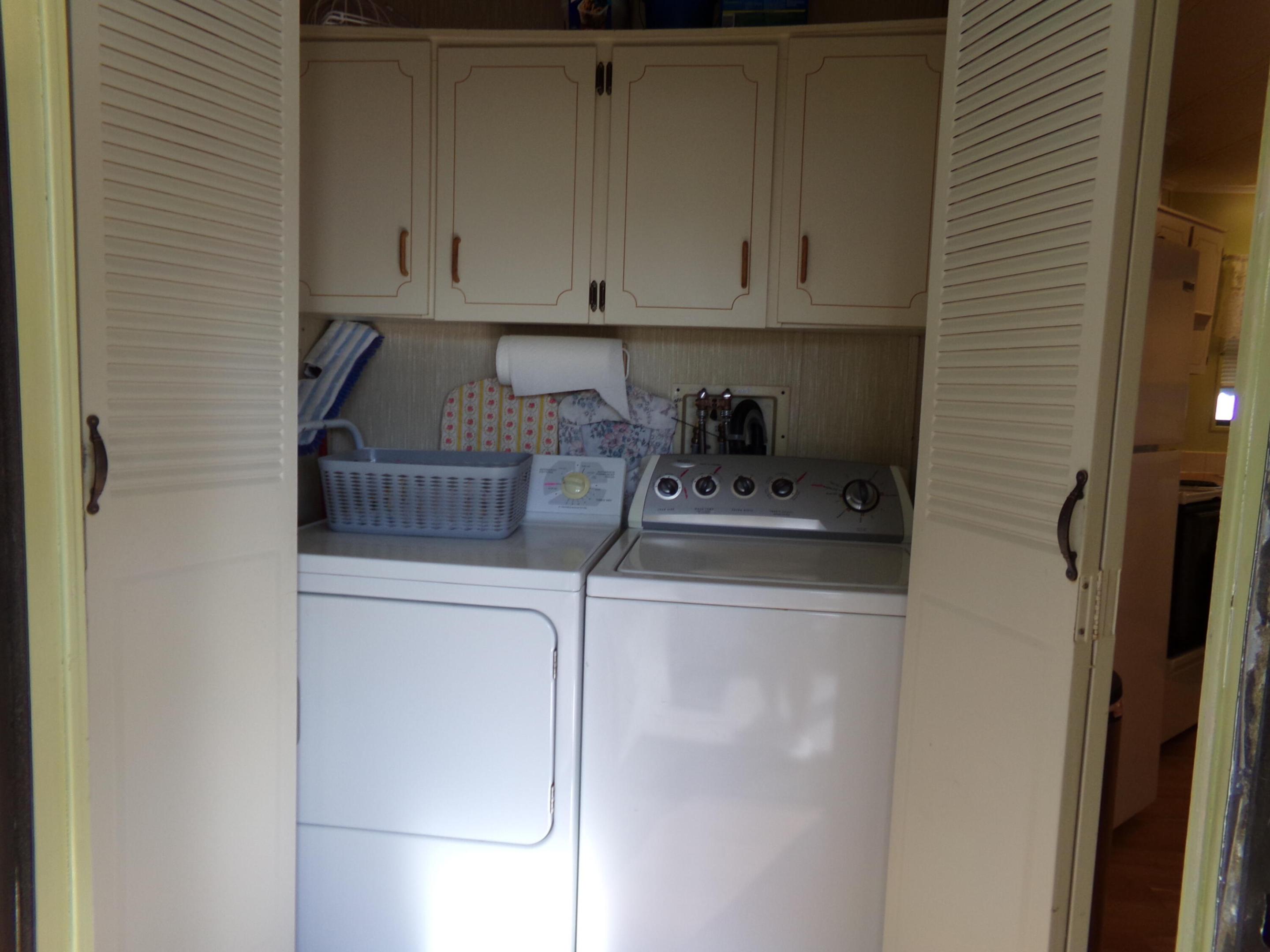 PARRY TRAILER VILLAGE - Residential