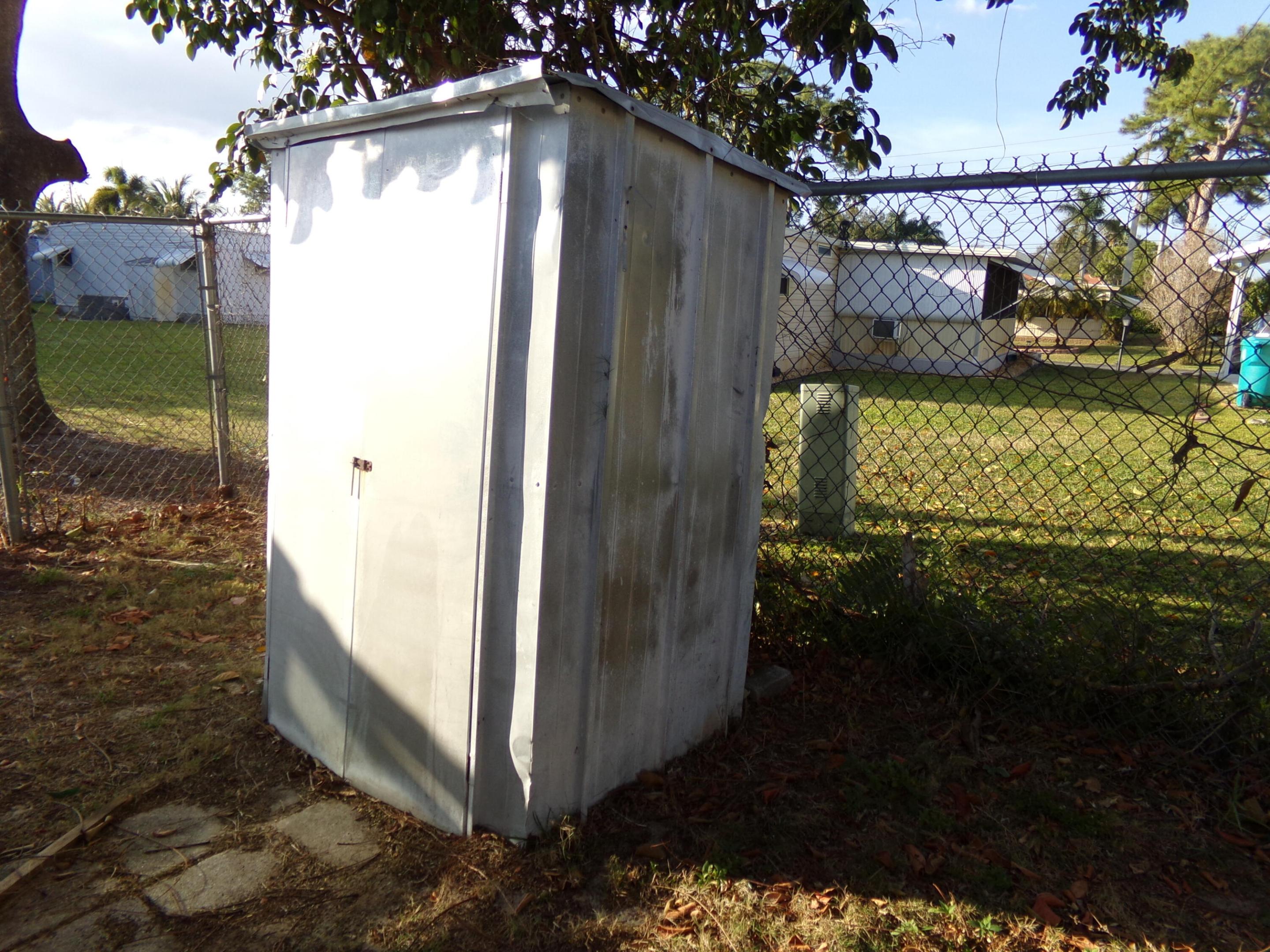 PARRY TRAILER VILLAGE - Residential