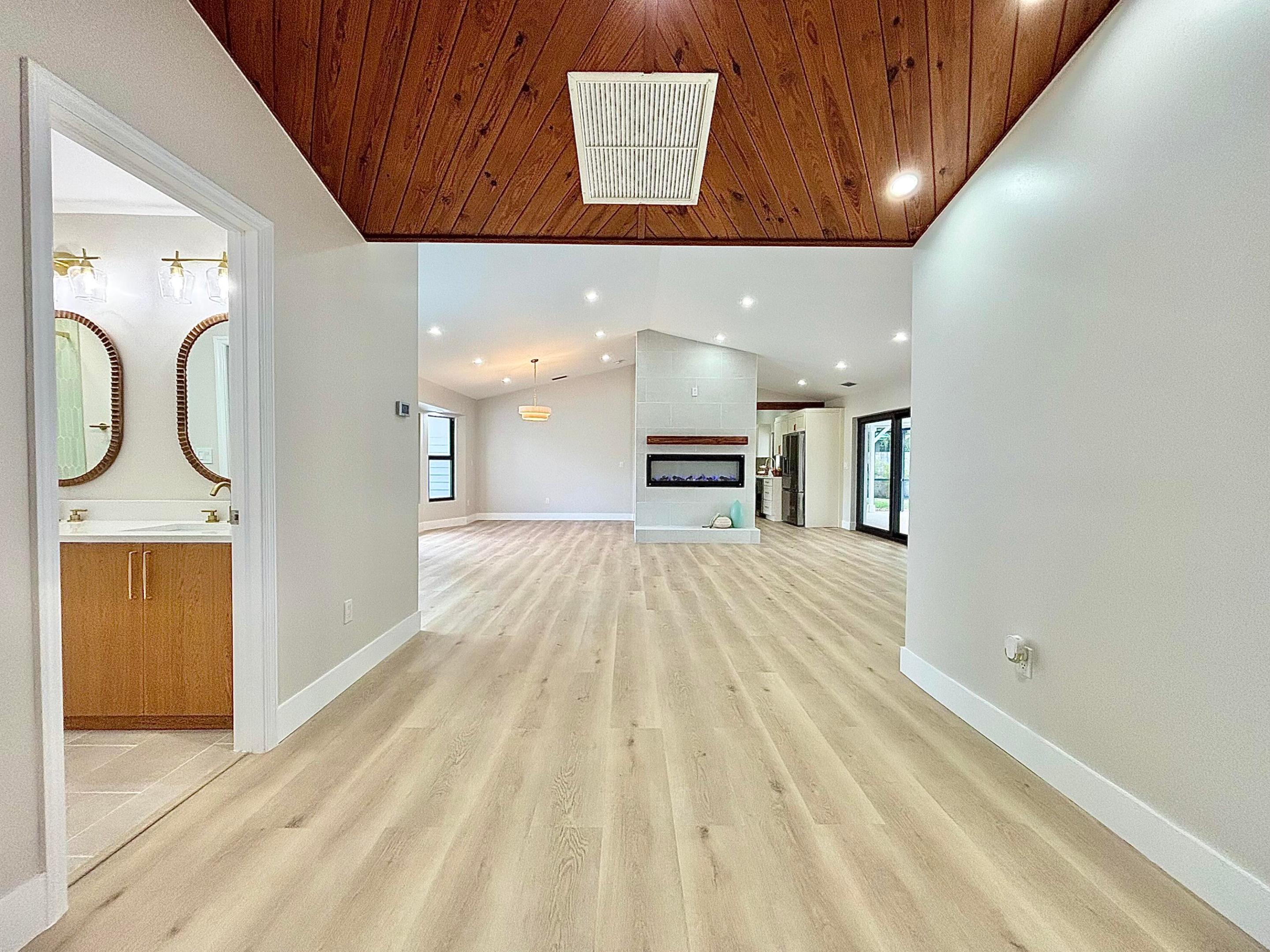 HUNT CLUB / TURTLE CREEK - Residential