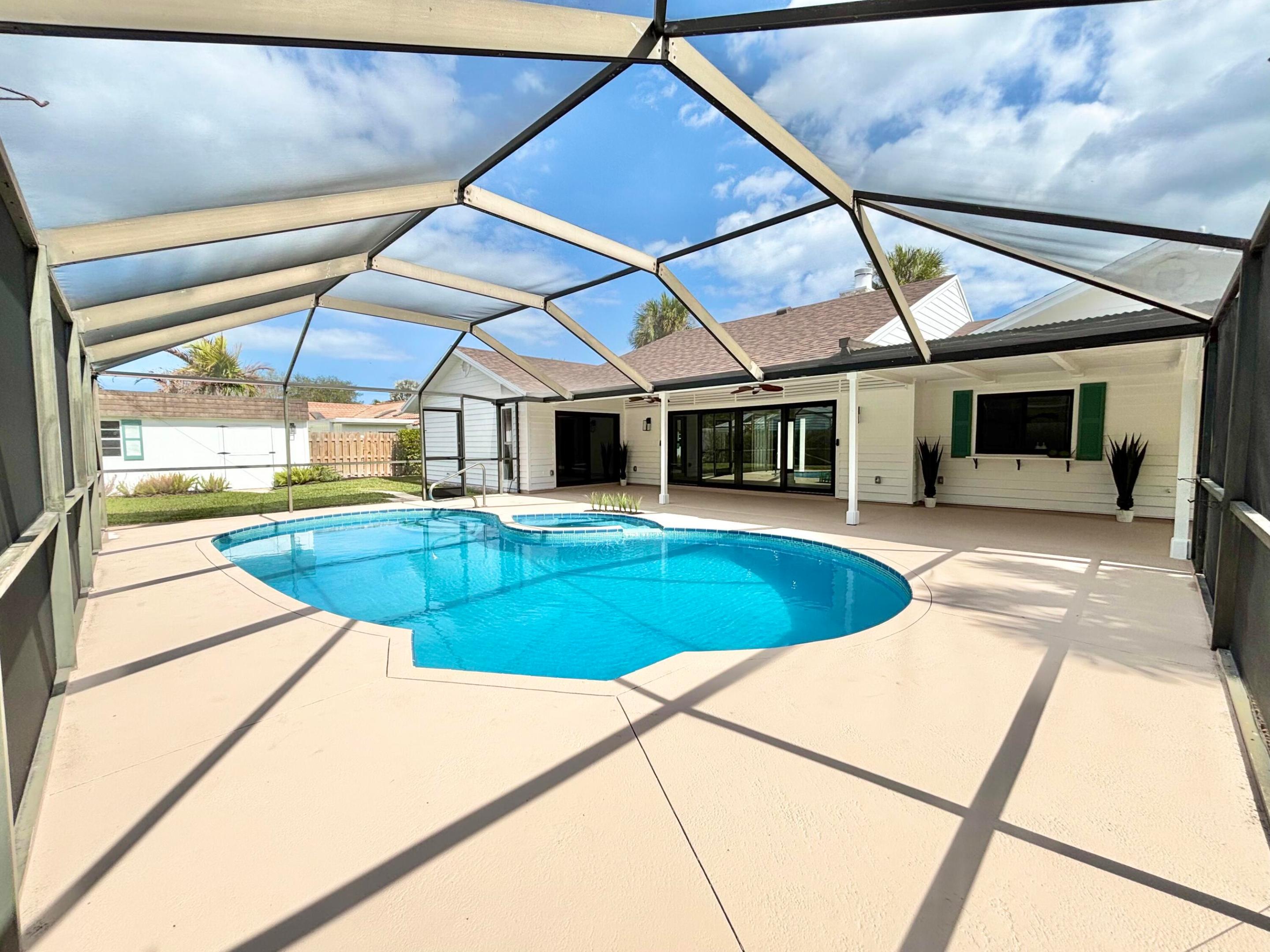 HUNT CLUB / TURTLE CREEK - Residential