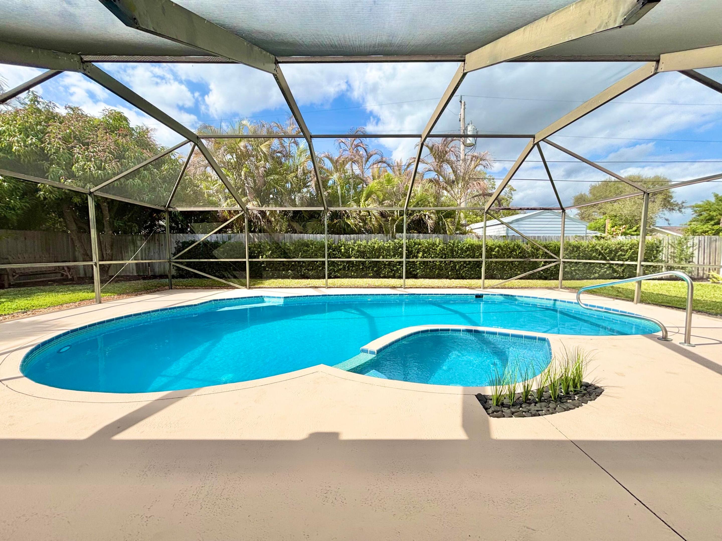 HUNT CLUB / TURTLE CREEK - Residential