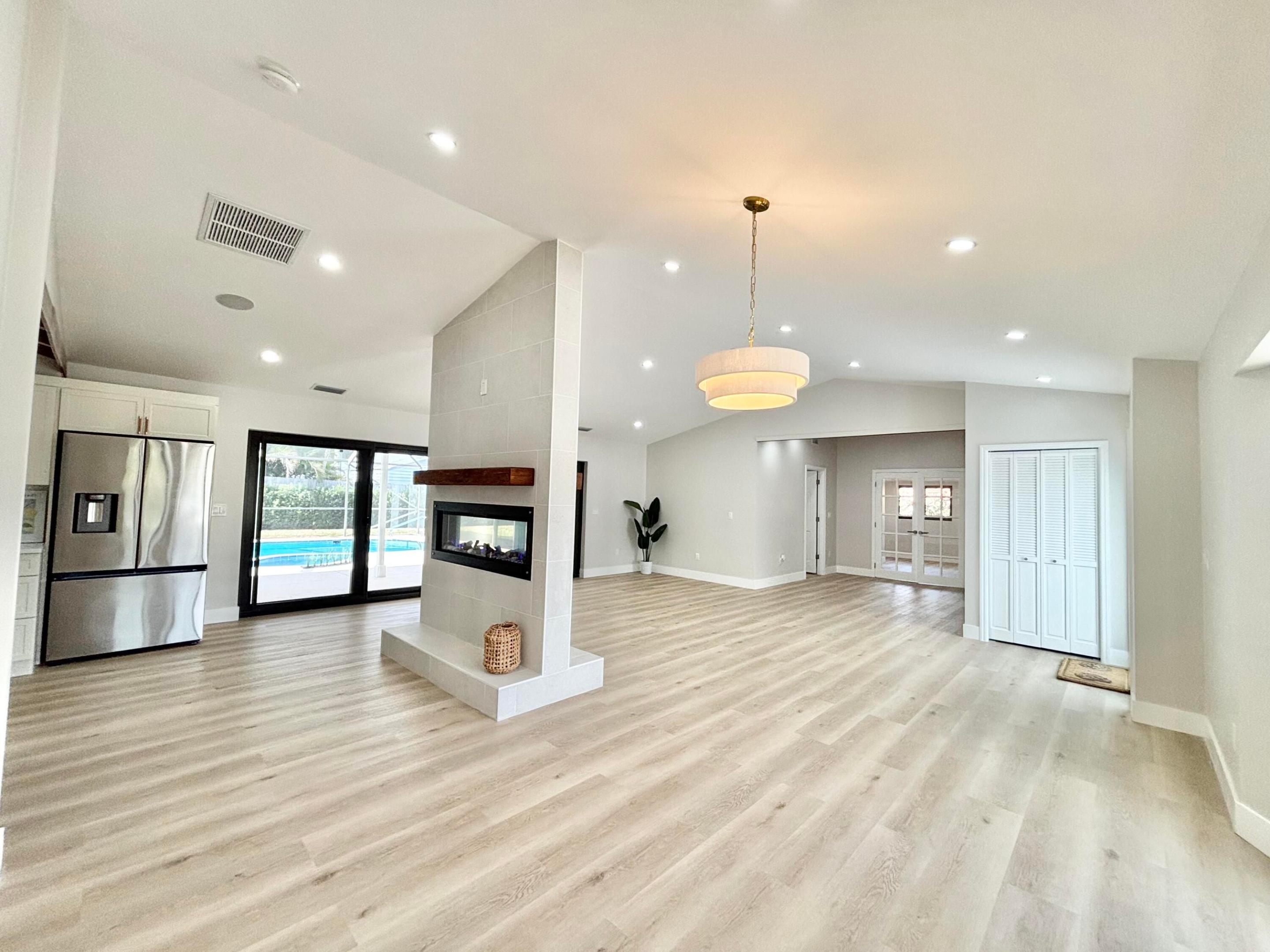 HUNT CLUB / TURTLE CREEK - Residential
