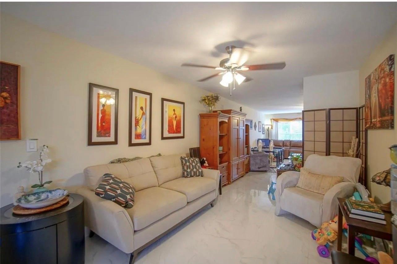 Sheridan Oaks Town Houses - Residential Lease