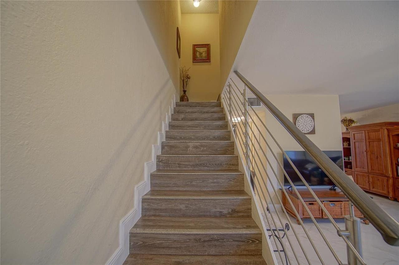 Sheridan Oaks Town Houses - Residential Lease