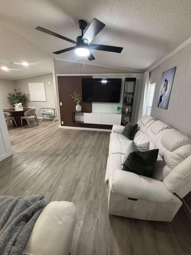 141 Plantation Boulevard