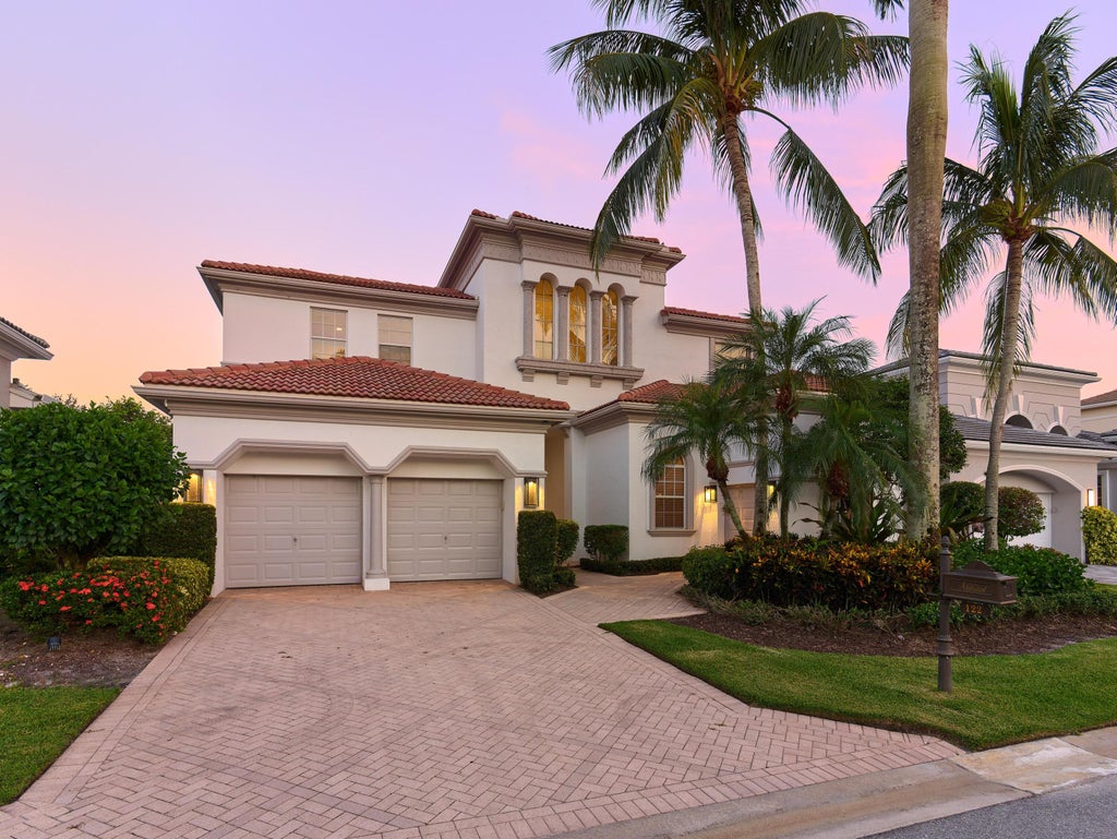 Photo of 122 Via Paradisio, Palm Beach Gardens, FL 33418 (MLS # B26053592)